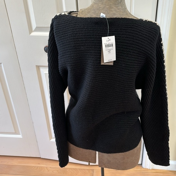 J.Jill purejill black hand embroidered crewneck long sleeve crop style sweater - Picture 3 of 8